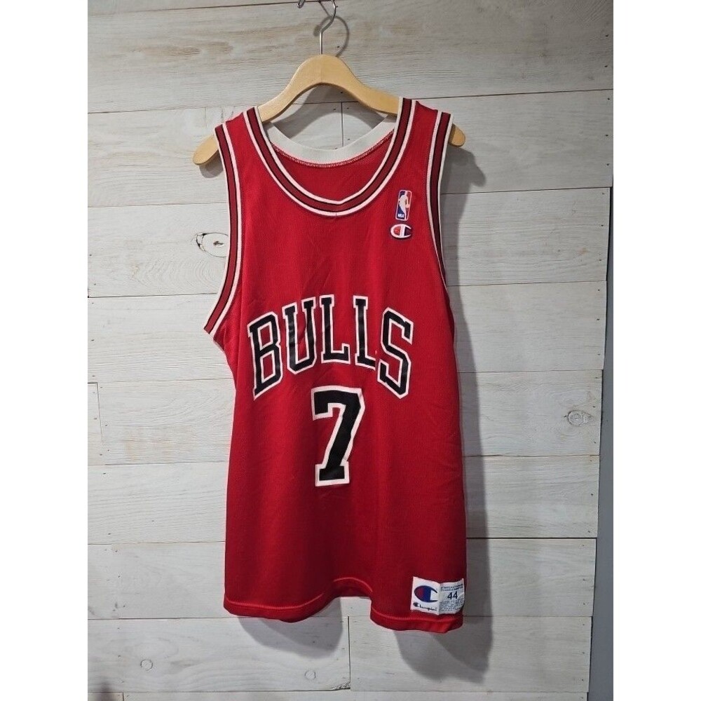 vintage 1990s Champion Chicago Bulls Toni Kukoč #7 jersey size 44 Large